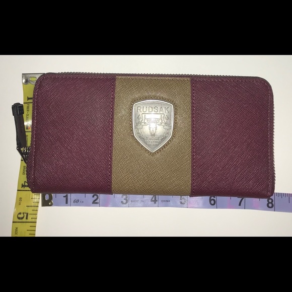 👜NWOT👜RUDSAK Wallet👜 - Picture 4 of 4